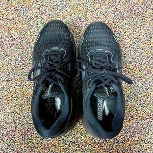 Brooks Ghost 13 size 6.5